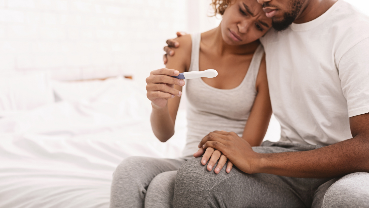 Paar negativer Schwangerschaftstest unfruchtbar